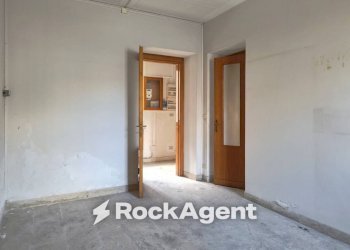 Camera da letto - Altro via Carlo Dellanegra, Serravalle Sesia - foto 15