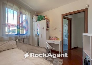 Camera da letto - Villa a Schiera via delle Industrie, 13, Osio Sotto - foto 14
