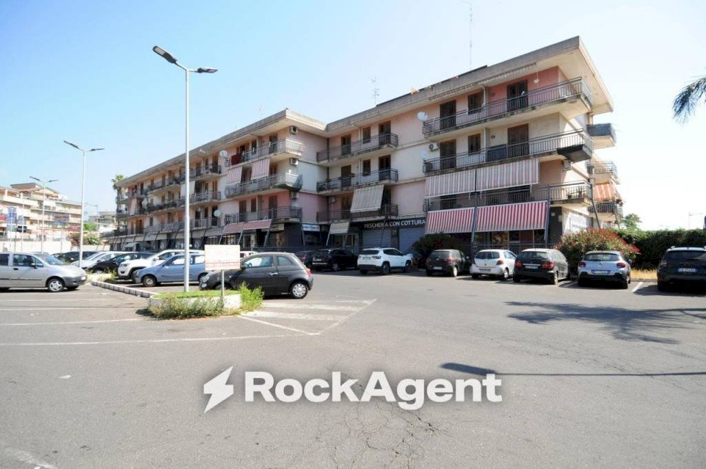 Zona - Trilocale via Santi Bonaccorsi, 6, Aci Catena - foto 2