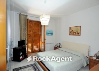 Camera da letto - Trilocale via Santi Bonaccorsi, 6, Aci Catena - foto 18