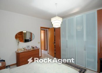 Camera da letto - Trilocale via Santi Bonaccorsi, 6, Aci Catena - foto 19