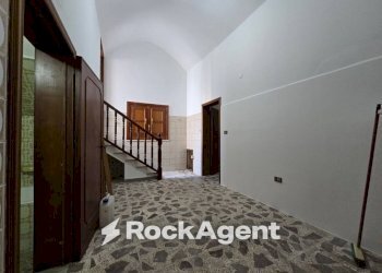 Stanza non arredata - Casa indipendente via Giuseppe Parini, 10, Ruffano - foto 11