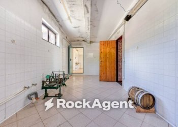 Interno non residenziale - Attività Commerciale via Senite, Scala - foto 31