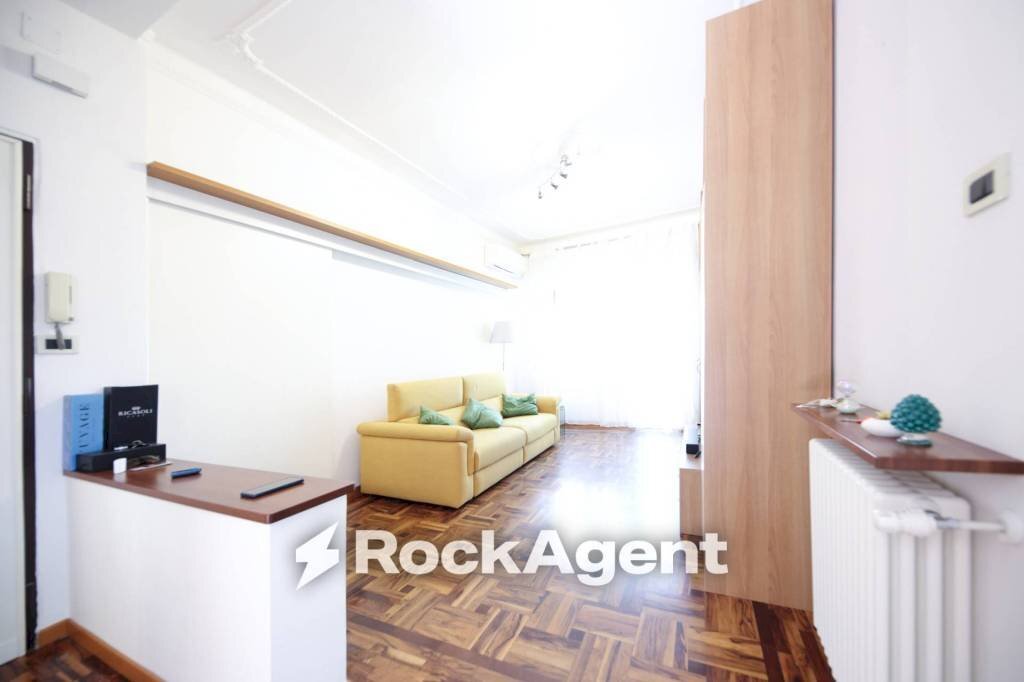Ingresso - Two-room apartment via Domenico Cimarosa, 3, Genova (neighborhood Quarto) - photo 3