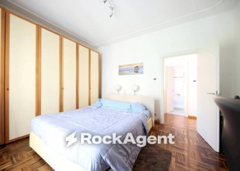 Camera da letto - Two-room apartment via Domenico Cimarosa, 3, Genova (neighborhood Quarto) - photo 8