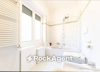 Bagno - Bilocale via Domenico Cimarosa, 3, Genova (zona Quarto) - foto 13