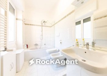 Bagno - Bilocale via Domenico Cimarosa, 3, Genova (zona Quarto) - foto 14