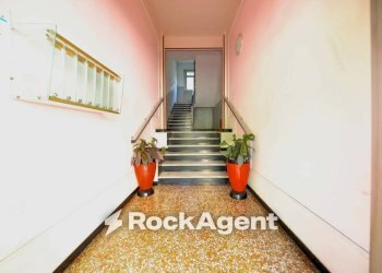 Interno palazzo - Two-room apartment via Domenico Cimarosa, 3, Genova (neighborhood Quarto) - photo 27