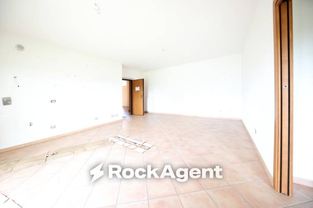 Cucina - Trilocale via Tortona, 84, Alessandria - foto 3