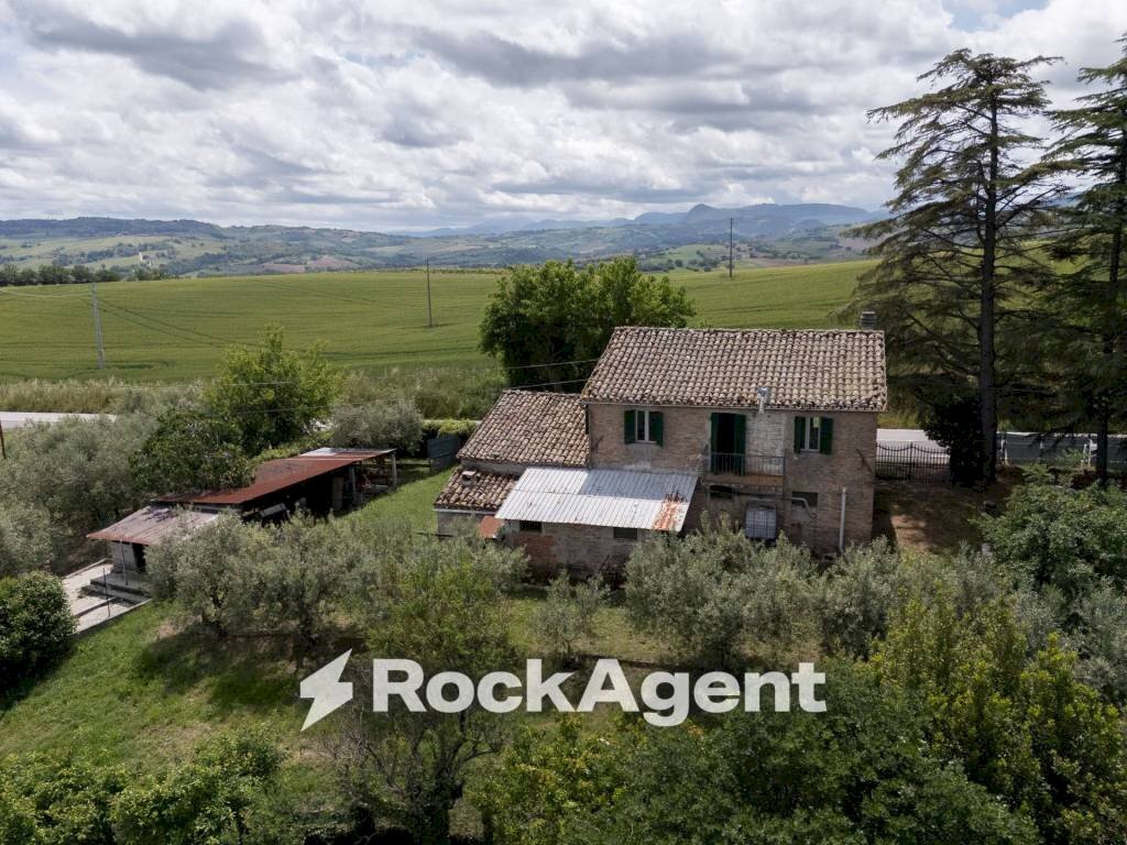 Vista - Rustic Frazione Montale, 136, Arcevia - photo 1