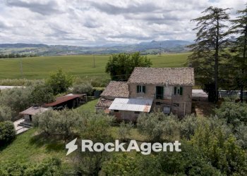 Vista - Rustic Frazione Montale, 136, Arcevia - photo 1