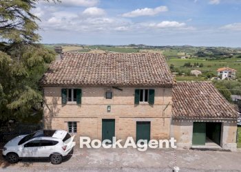 Facciata - Rustic Frazione Montale, 136, Arcevia - photo 4