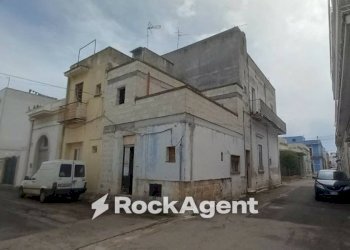 Zona - Quadrilocale via Guglielmo Marconi, 28, Cutrofiano - foto 2