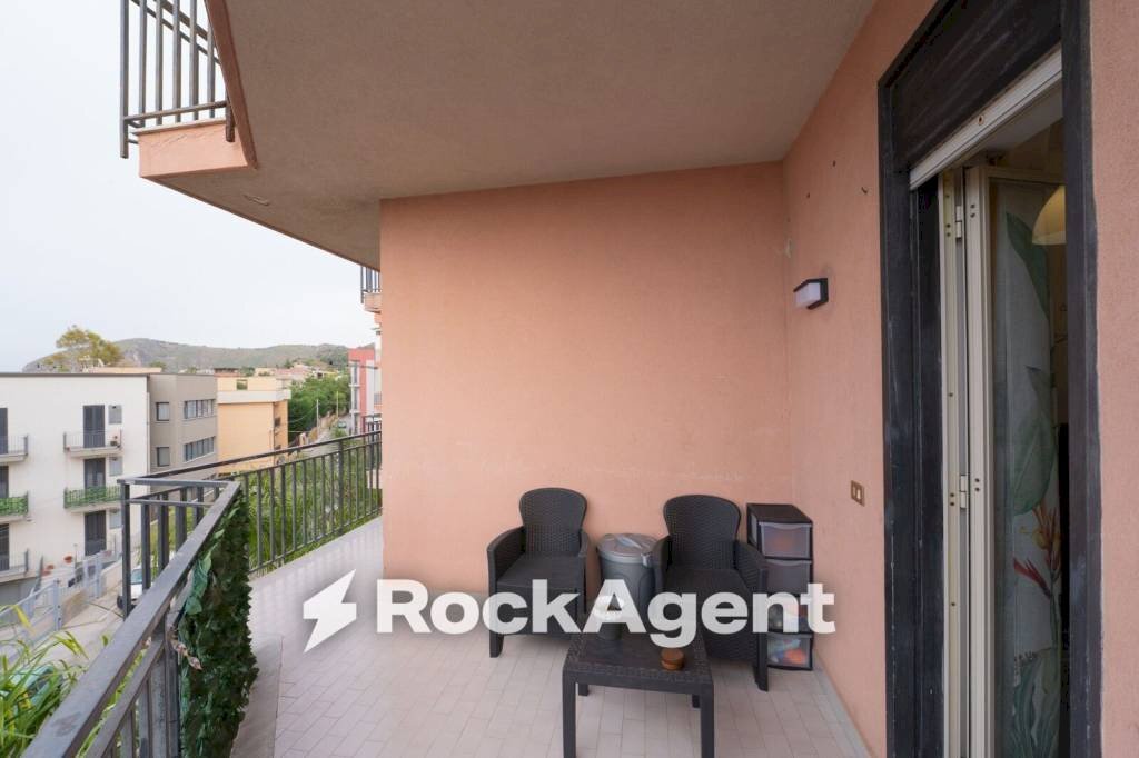 Terrazzo - Trilocale via Padri Vocazionisti, 7, Misilmeri - foto 3