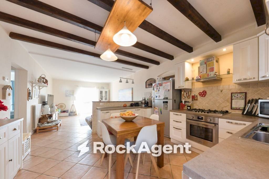 Cucina - Three-room apartment via Campenave, 76, Genova (neighborhood Voltri) - photo 2
