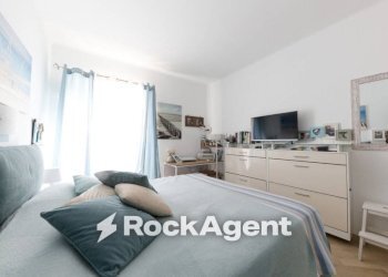 Camera da letto - Three-room apartment via Campenave, 76, Genova (neighborhood Voltri) - photo 5