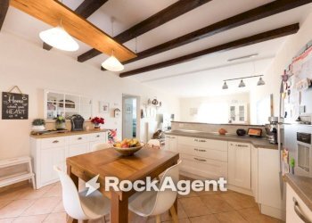 Cucina - Three-room apartment via Campenave, 76, Genova (neighborhood Voltri) - photo 11