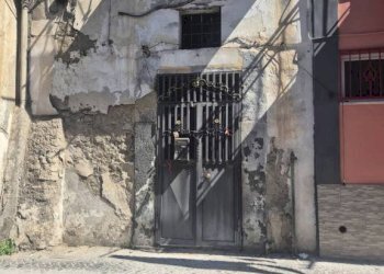Ingresso - Negozio via Barbazzano, 76, Pagani - foto 1