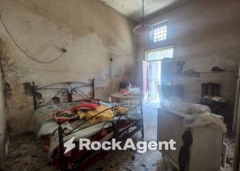 Magazzino - Negozio via Barbazzano, 76, Pagani - foto 4