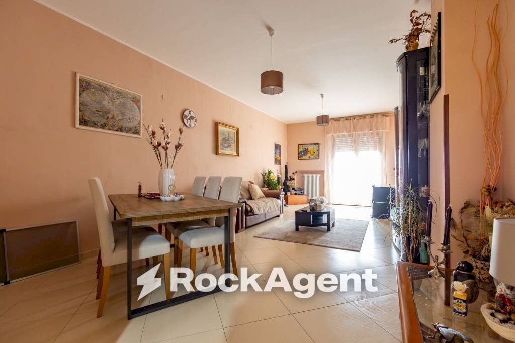 Salone - Four-room apartment via Sirleto, Catanzaro - photo 3