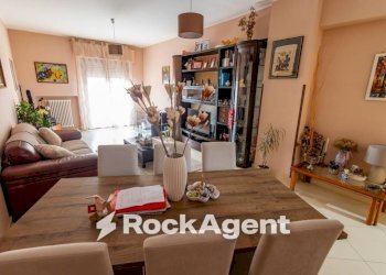 Salone - Four-room apartment via Sirleto, Catanzaro - photo 4