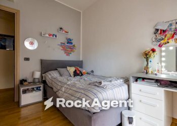 Camera da letto - Four-room apartment via Sirleto, Catanzaro - photo 23