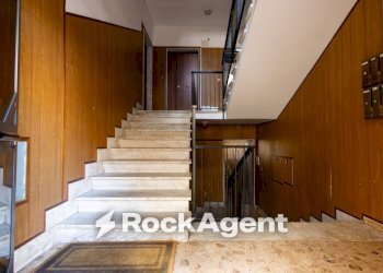 Interno palazzo - Four-room apartment via Sirleto, Catanzaro - photo 34