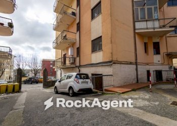 Facciata - Four-room apartment via Sirleto, Catanzaro - photo 38