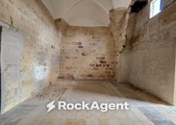 Stanza non arredata - Four-room apartment via F. Crispi 108, Taurisano - photo 7