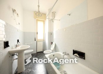 Bagno - Quadrilocale via Santa Maria Assunta di Nervi, Genova (zona Quarto) - foto 30