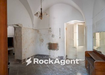 Salone - Casa indipendente via Lelio Vincenti, Carpignano Salentino - foto 8