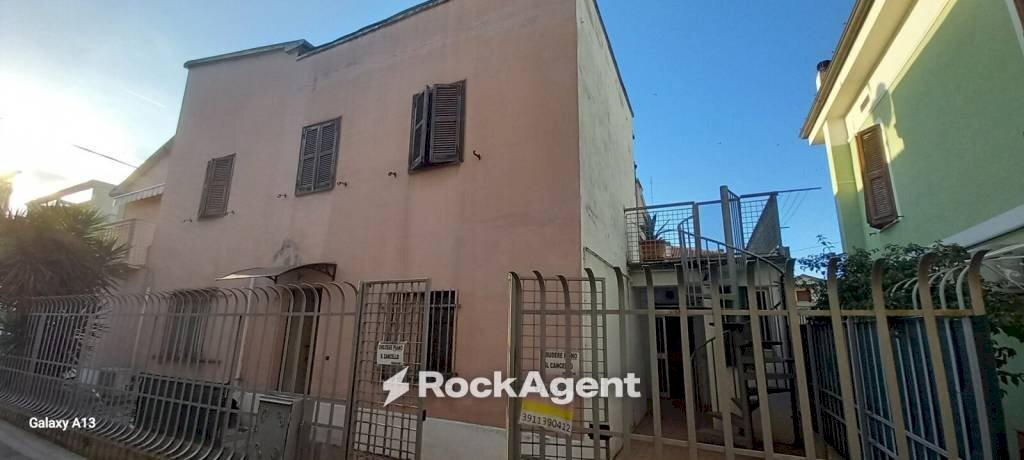 Facciata - Apartment via Raffaello Sanzio, 106, Senigallia - photo 3