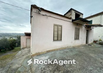 Facciata - Villa contrada Montupoli Foro, Miglianico - photo 1