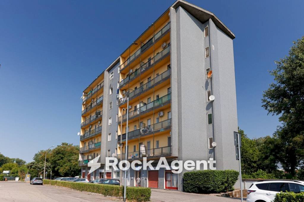 Facciata - Bilocale via San Pedrino, 13, Vignate - foto 1