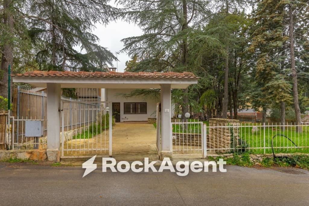 Facciata - Villa via Pedali della Murgia, 39, Toritto - photo 1