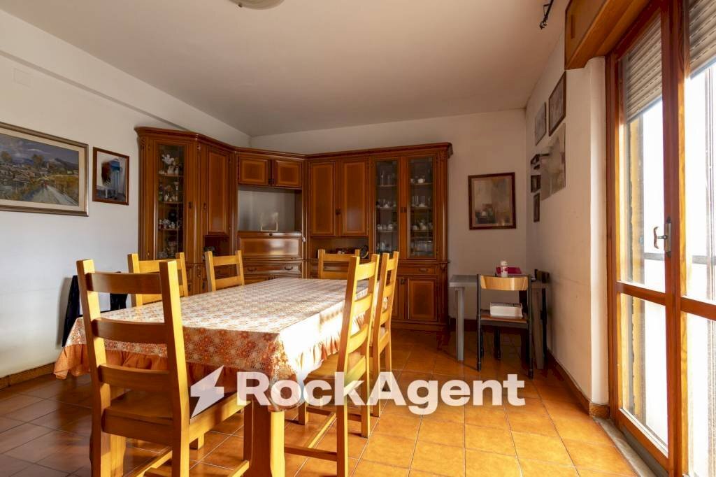Salone - Four-room apartment viale Cassiodoro, 279, Catanzaro - photo 3
