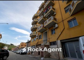 Facciata - Quadrilocale viale Cassiodoro, 279, Catanzaro - foto 26