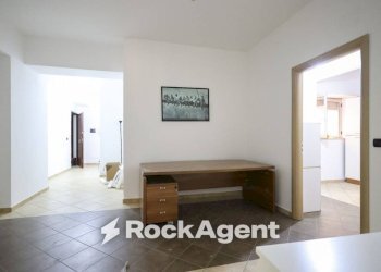 Corridoio - Office via Edmondo Buccarelli, 4, Catanzaro - photo 4