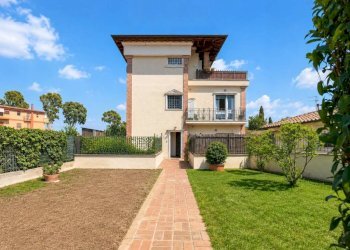Giardino - Bilocale via Gaspare Oliverio, Roma (zona Lido di Ostia) - foto 1