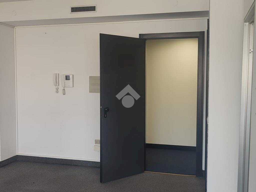 Ufficio piazza borgo pila, Genova (zona Foce) - foto 2