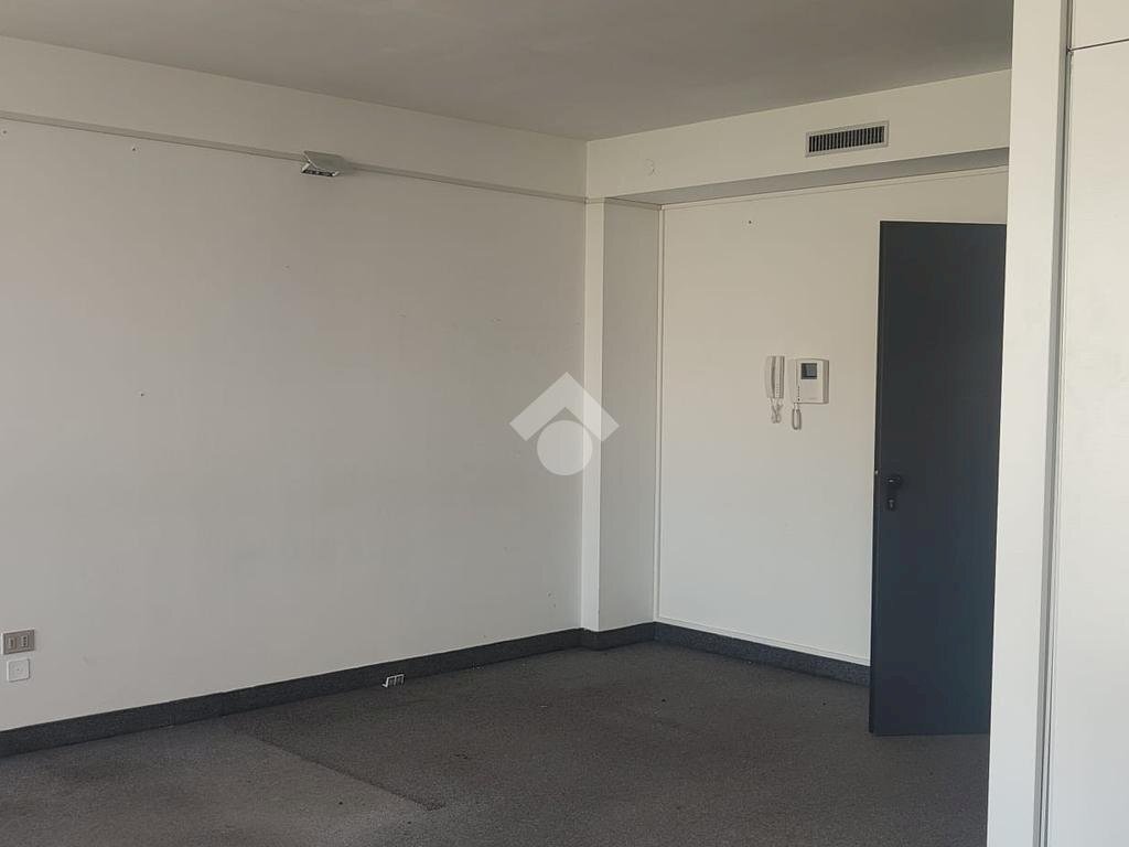 Ufficio piazza borgo pila, Genova (zona Foce) - foto 3