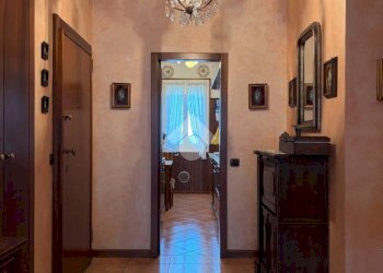 Three-room apartment Via Appennini, Milano (neighborhood Gallaratese) - photo 12