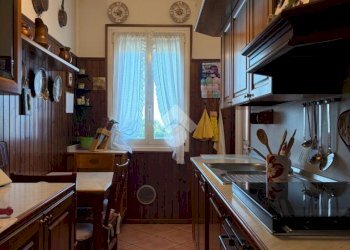 Three-room apartment Via Appennini, Milano (neighborhood Gallaratese) - photo 13