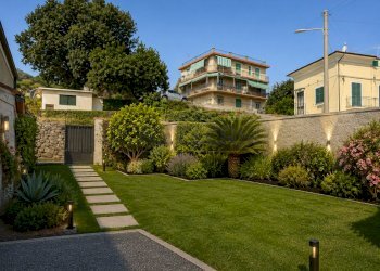 ESTERNO 2 - Villa a Schiera Via Giacomo Matteotti 111, Loano - foto 1