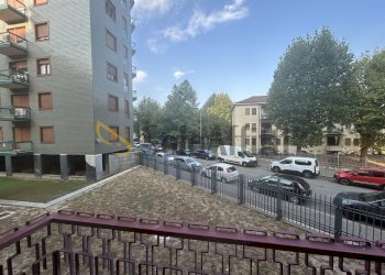 SECONDA CAMERA BALCONE 1 - Appartamento Via Gottardo 245, Torino (zona Regio Parco) - foto 29