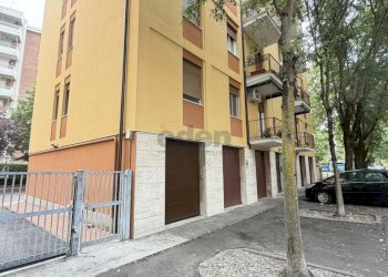 ESTERNO - Four-room apartment Via Severino Fabriani 86, Modena (neighborhood Circoscrizione 1) - photo 7