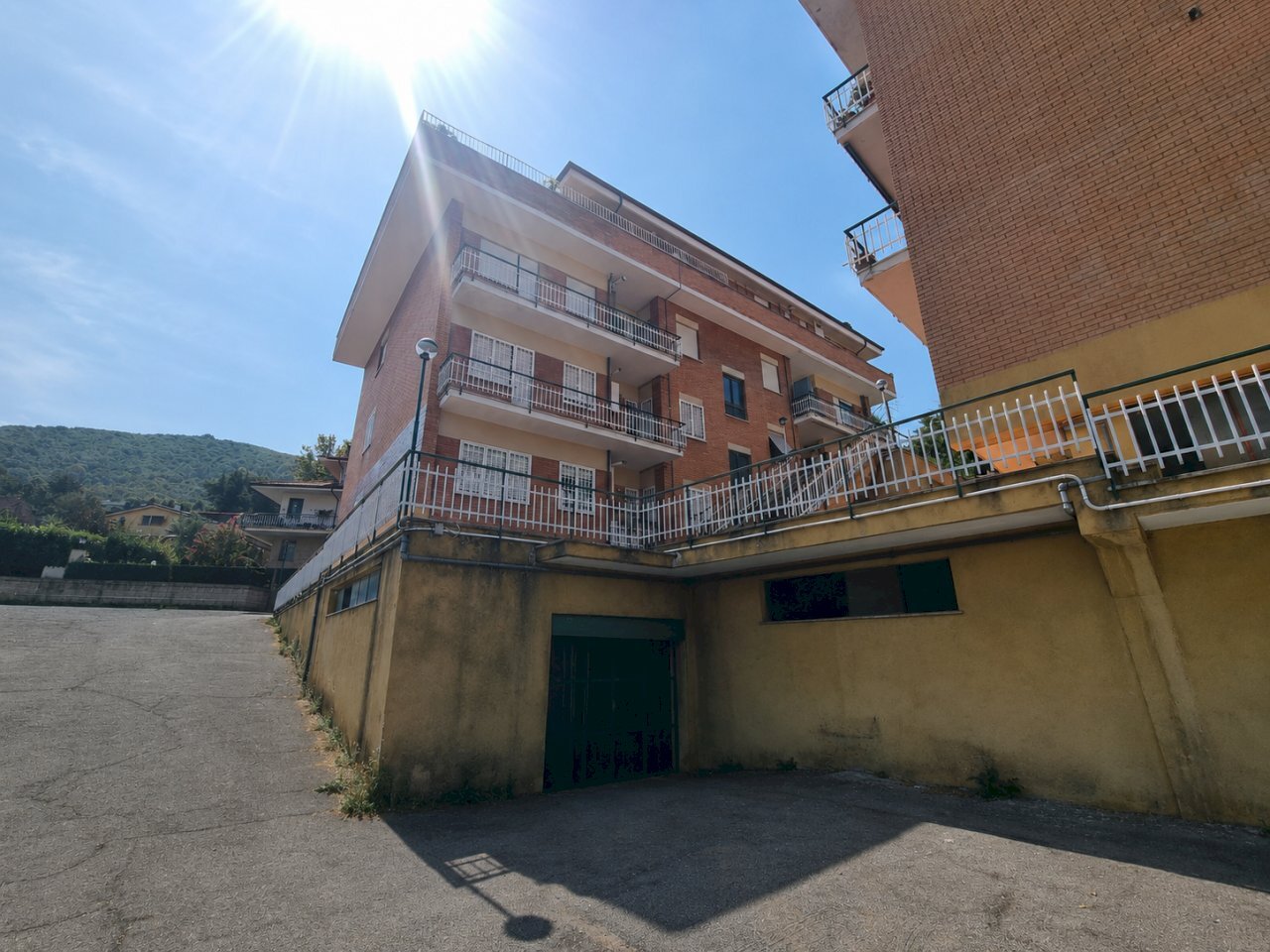 ChatGPT Image 3 ago 2026, 12_30_14 - Magazzino Via Frascati Antica, Monte Porzio Catone - foto 1