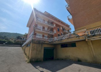 ChatGPT Image 3 ago 2026, 12_30_14 - Magazzino Via Frascati Antica, Monte Porzio Catone - foto 1