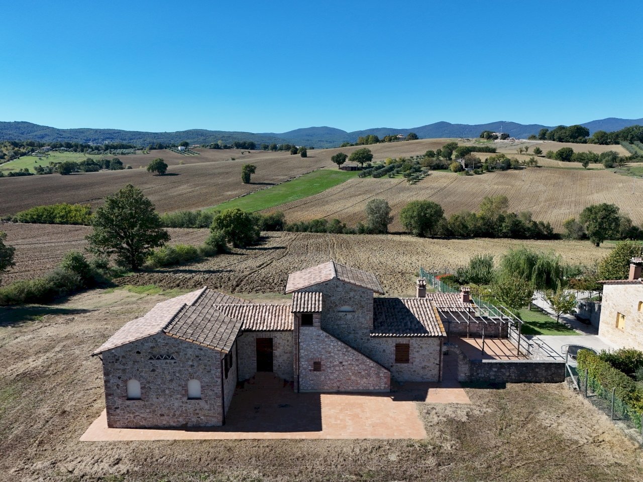 DJI_20251007122124_0281_D.JPG - Casale Vocabolo San Quirico, Avigliano Umbro - photo 3
