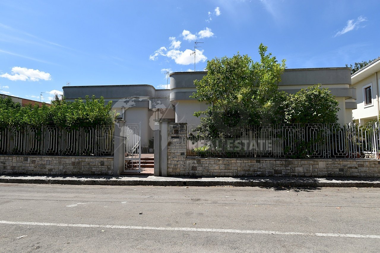 1 - Villa Via Torino 7, San Pietro in Lama - foto 1